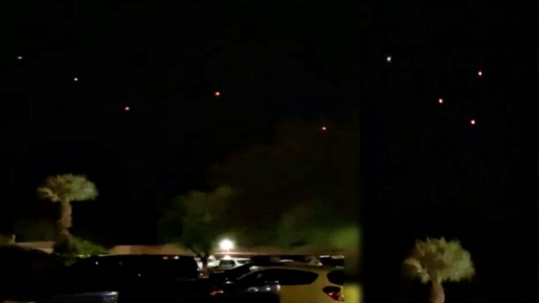 Obrázek článku Americký bloger tvrdí, že zaznamenal několik zářících UFO najednou