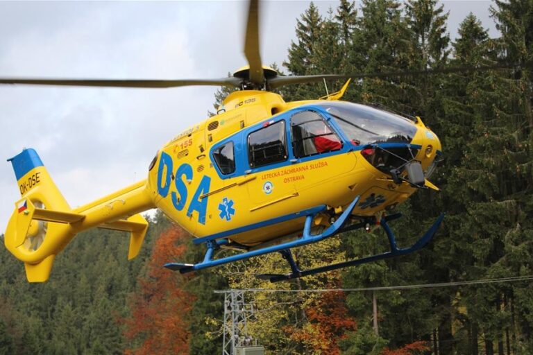 Obrázek článku V Beskydech srazil automobil cyklistu, do nemocnice ho musel transportovat vrtulník