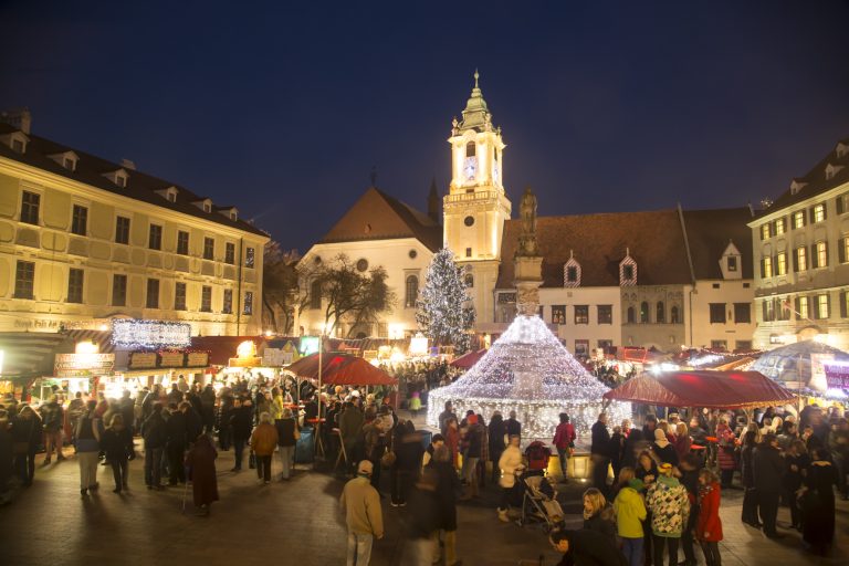 Obrázek článku Bratislava láká na kouzelné vánoční trhy