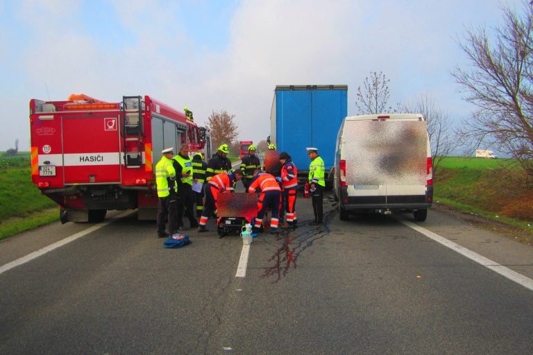 Obrázek článku Na Uherskohradišťsku se střetla dodávka s kamionem
