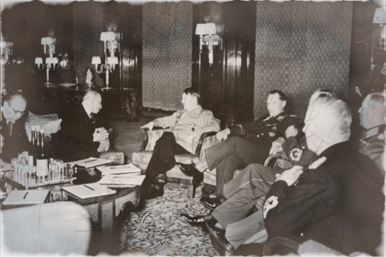 Obrázek článku Uzavření českých vysokých škol 17. listopadu 1939. Příchod Heydricha – vyhlášení stanného práva