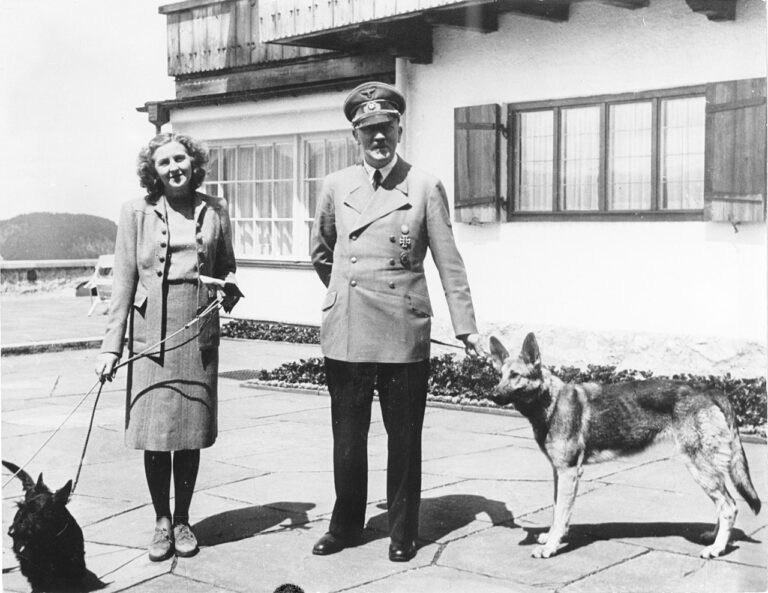 Obrázek článku Theodor Morell. Nacistický lékař, který udělal z Hitlera narkomana