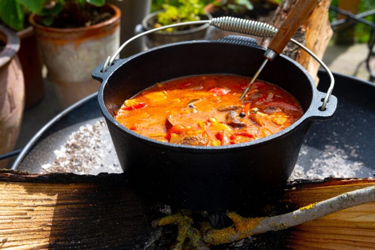 Obrázek článku Maďarská kuchyně: vůně papriky, poctivých omáček a jídel, která si Češi oblíbili