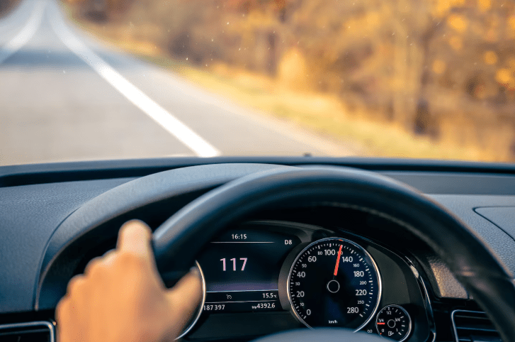 Obrázek článku Odborníci srovnali, kolik času ušetříte, když pojedete na dálnici 160 km/h místo 130 km/h. Rozdíl je malý
